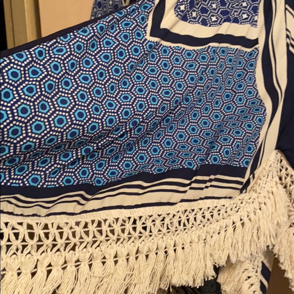 Waterfall shawl wrap - Picture 3 of 7